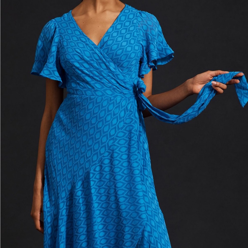 Elegant Blue Wrap Midi Dress